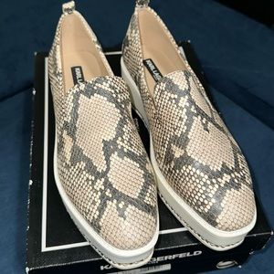Karl Lagerfeld Paris  (Embossed Snake)